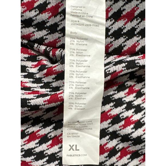 Fabletics Camryn Houndstooth Seamless Crop Top, Size XL - Picture 6 of 10